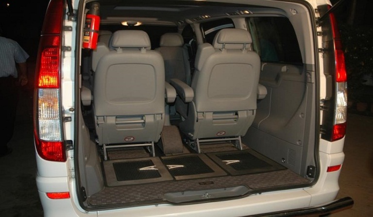 5 Seater Mercedes Viano